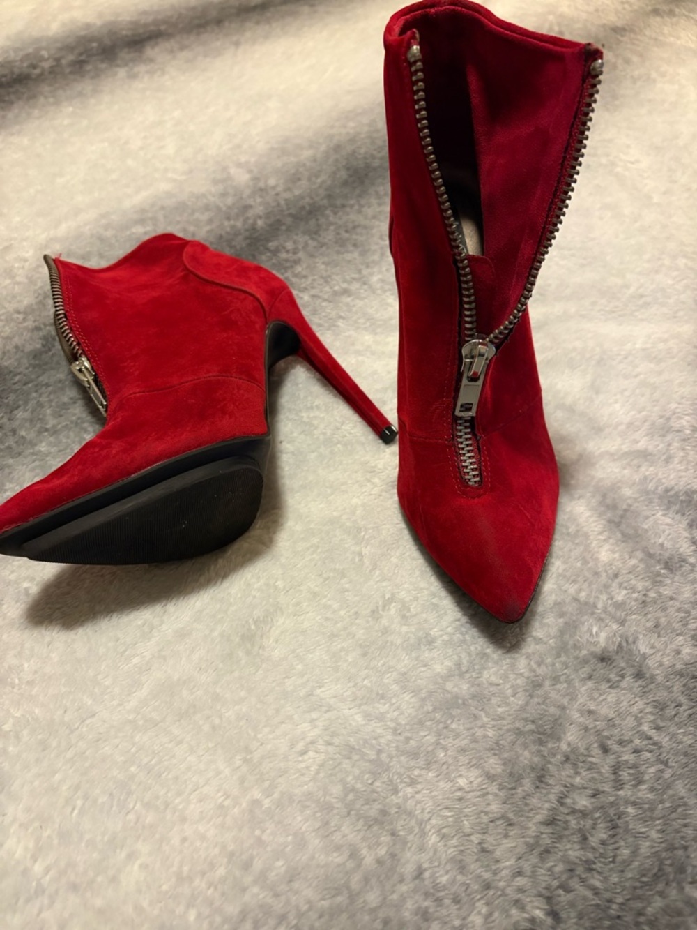 Michael Antonio Red Faux‎ Suede Velvet Front Zip Stiletto Ankle Booties Size 7.5